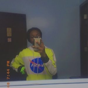 Meet your Posher, Timi